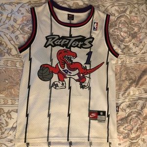 Raptors Nike jersey (s) length +2